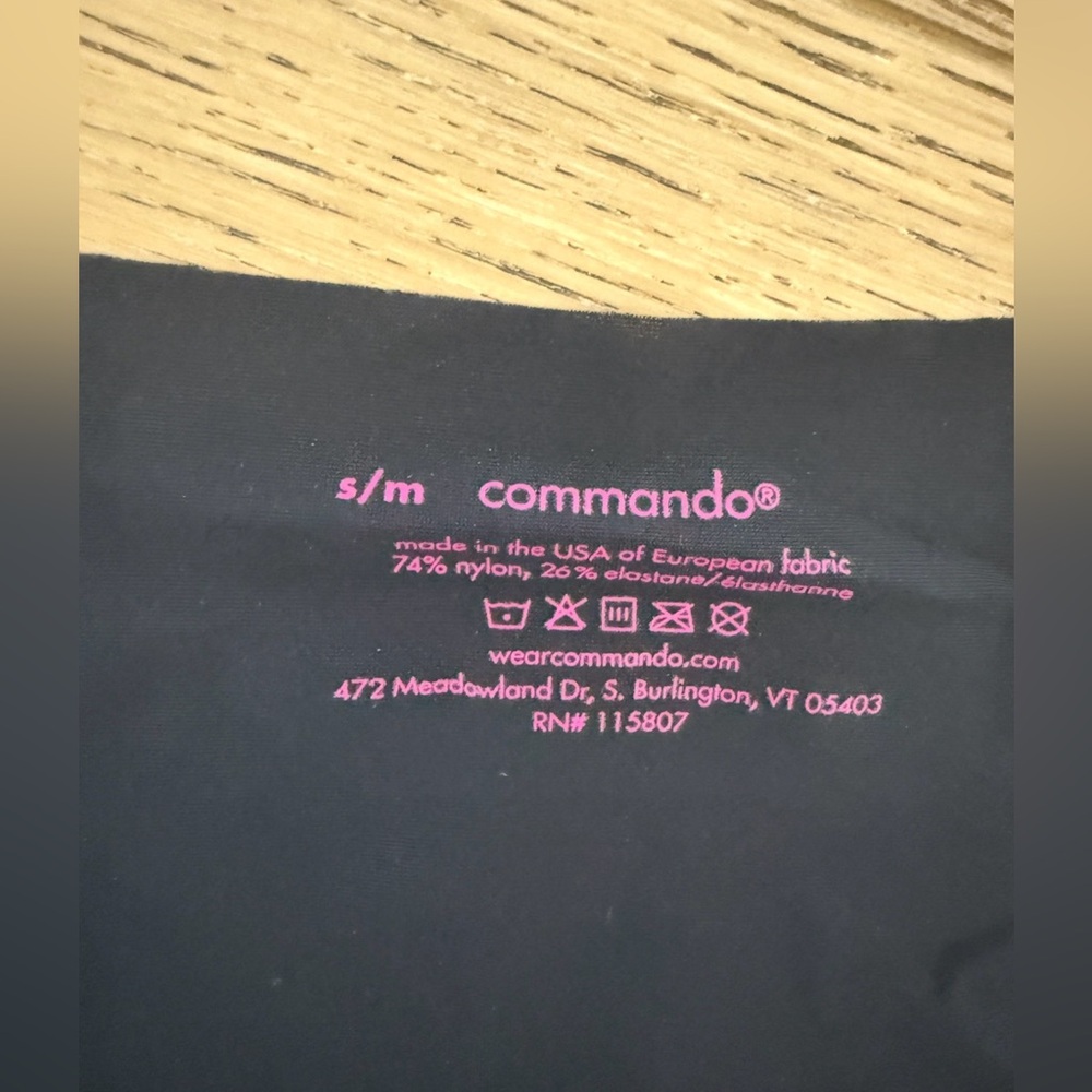 Commando Whisper Long Sleeve Top in Black s/m - Picture 5 of 6